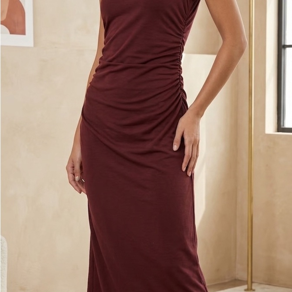 Sleeveless Ruched Side Midi Dress - Burgundy